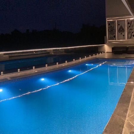 F3 Macau Villa Igatpuri Buitenkant foto