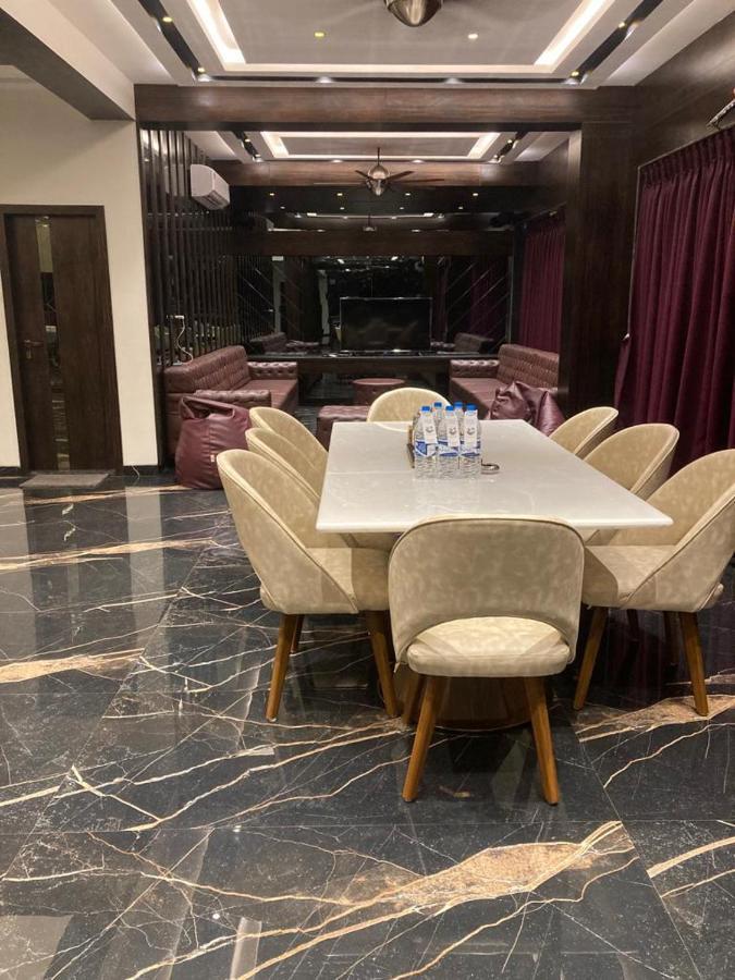 F3 Macau Villa Igatpuri Buitenkant foto