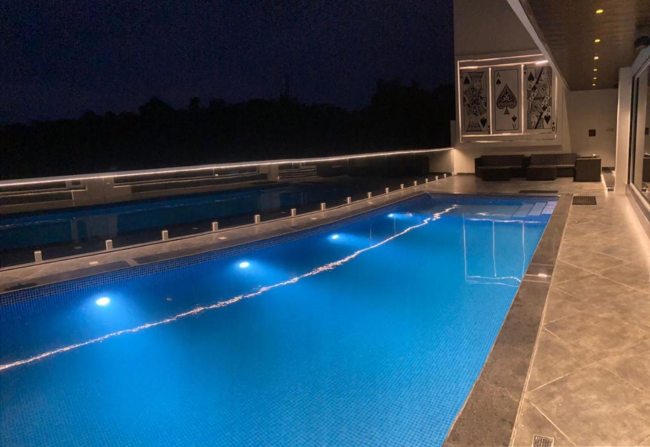 F3 Macau Villa Igatpuri Buitenkant foto